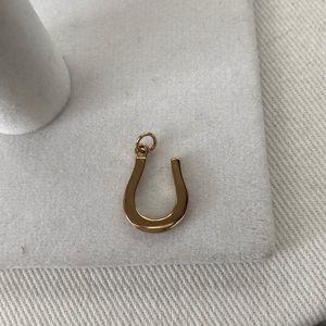 Stella & Dot Gold Horseshoe Charm